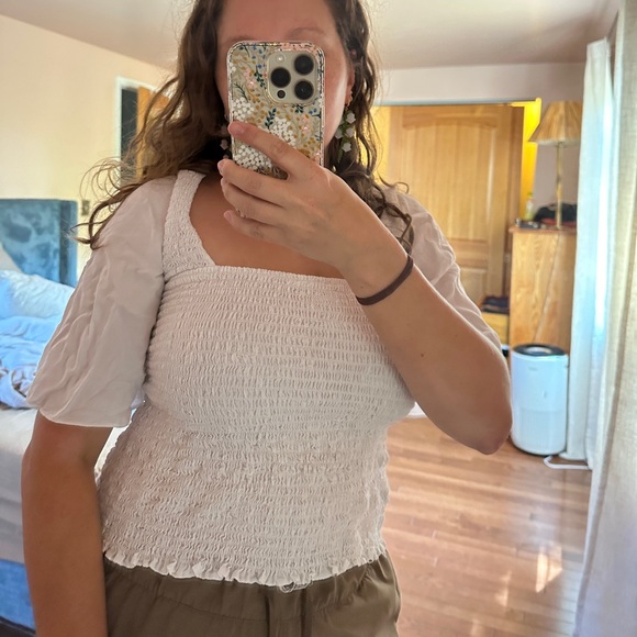 Vetta Capsule The Smocked Flutter Sleeve Blouse - Picture 4 of 6